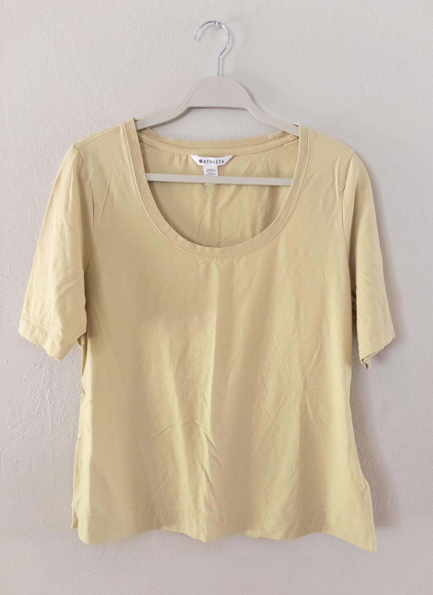 Athleta Light Lime Green Top Pre-Loved