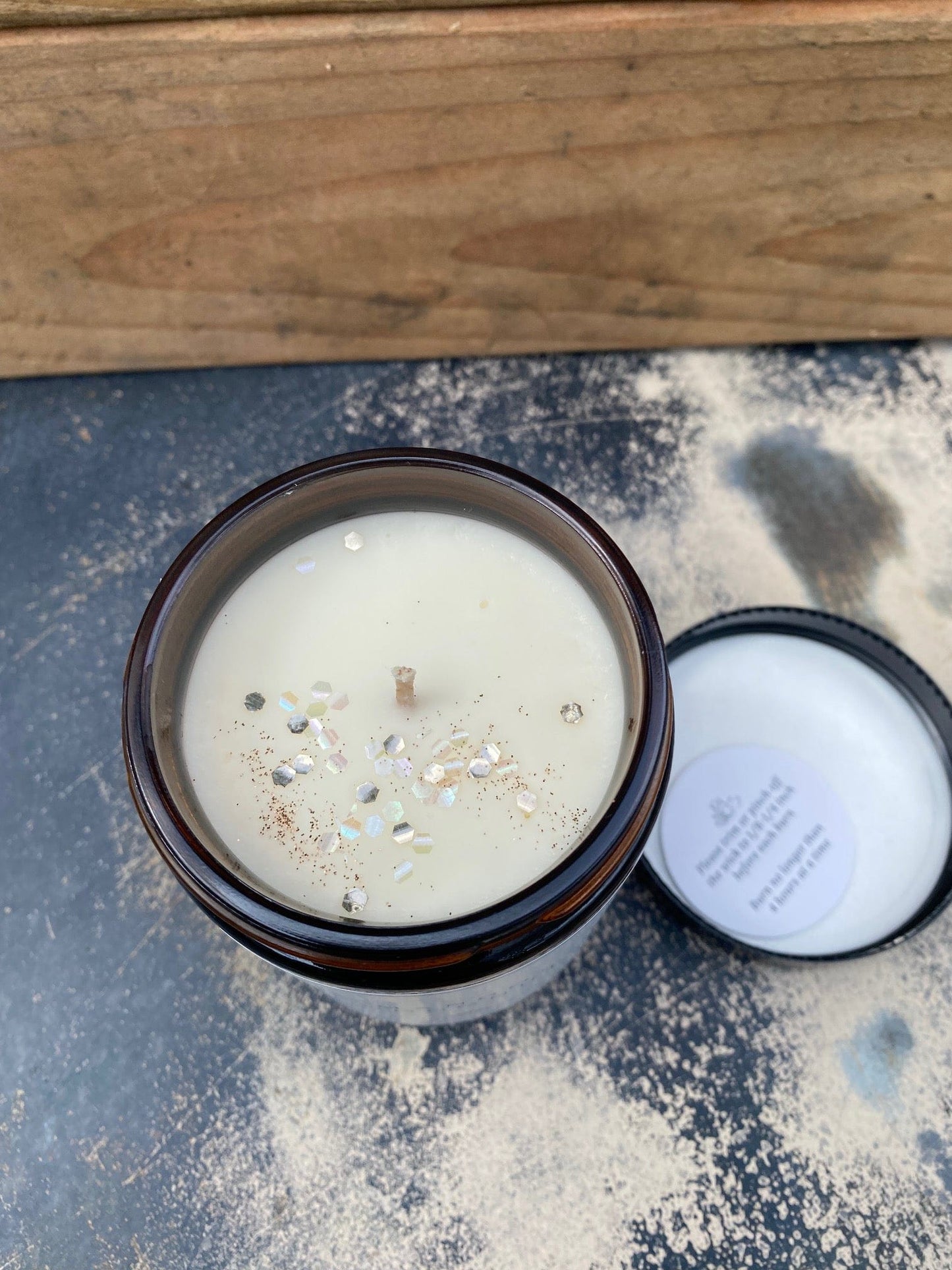 Eco-Friendly Natural Soy Wax Candle with Tropical Mango Coconut Paradise Scent