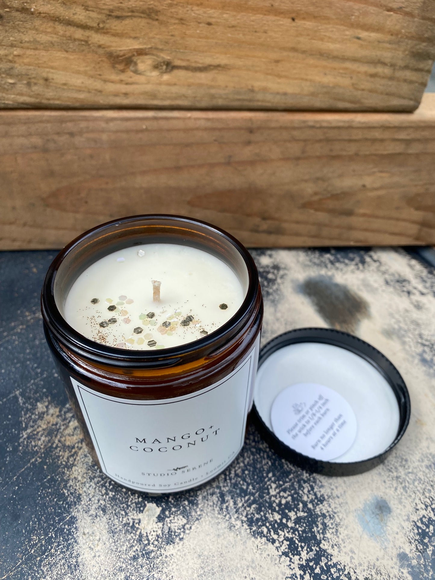Eco-Friendly Natural Soy Wax Candle with Tropical Mango Coconut Paradise Scent